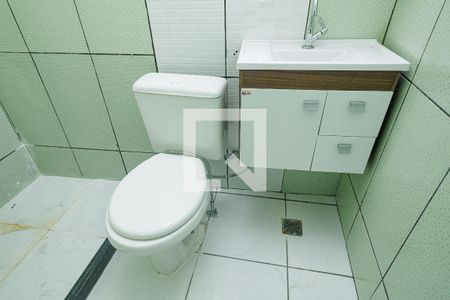 Banheiro da Suíte de casa para alugar com 2 quartos, 95m² em Santíssimo, Rio de Janeiro