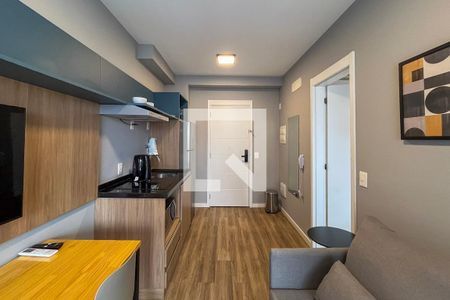 Sala/Cozinha de kitnet/studio para alugar com 1 quarto, 34m² em Vila Gumercindo, São Paulo