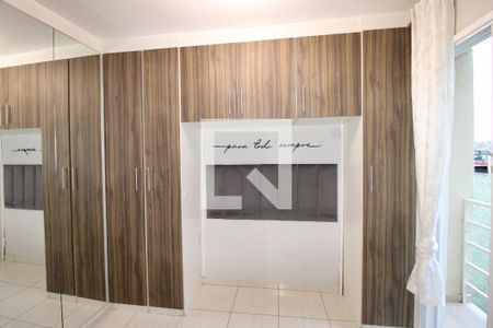  Suíte 1  de casa de condomínio à venda com 2 quartos, 58m² em Vila Carmosina, São Paulo