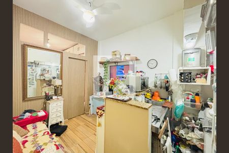 Sala/Cozinha de apartamento à venda com 1 quarto, 30m² em Copacabana, Rio de Janeiro