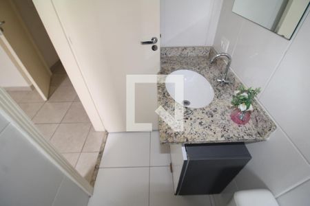 Quarto 1 - Banheiro de apartamento à venda com 2 quartos, 60m² em Vila Vitorio Mazzei, São Paulo