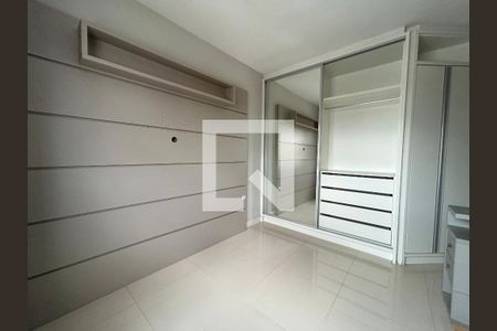Suíte de apartamento para alugar com 2 quartos, 77m² em Barreiros, São José