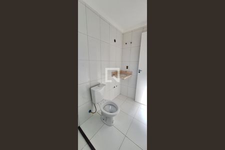 Banheiro de casa à venda com 3 quartos, 160m² em Vila Gomes, São Paulo