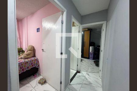Corredor de apartamento para alugar com 2 quartos, 41m² em Jardim Gilda Maria, São Paulo