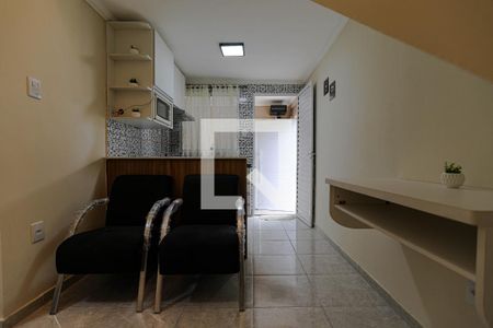 Sala de kitnet/studio para alugar com 1 quarto, 30m² em Centro, Mogi das Cruzes