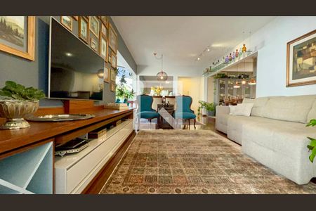 Sala de TV de apartamento para alugar com 4 quartos, 202m² em Paraíso, São Paulo