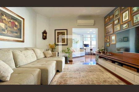 Sala de TV de apartamento para alugar com 4 quartos, 202m² em Paraíso, São Paulo