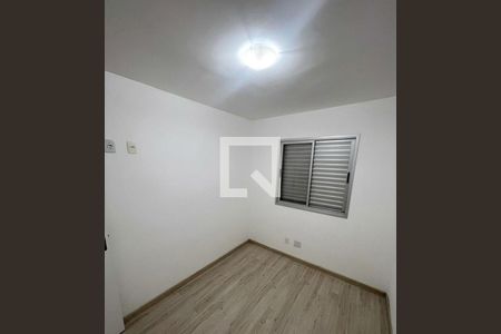 Quarto de apartamento à venda com 2 quartos, 48m² em Vila Liviero, São Paulo