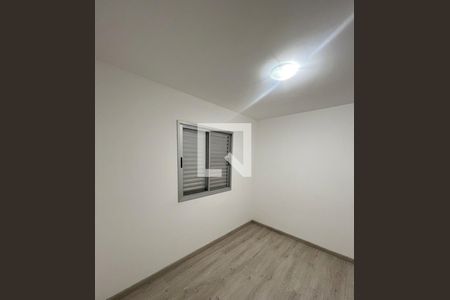 Quarto de apartamento à venda com 2 quartos, 48m² em Vila Liviero, São Paulo