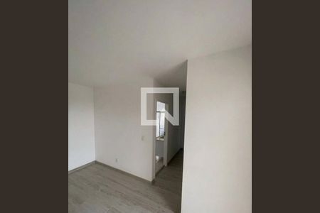 Quarto de apartamento à venda com 2 quartos, 48m² em Vila Liviero, São Paulo
