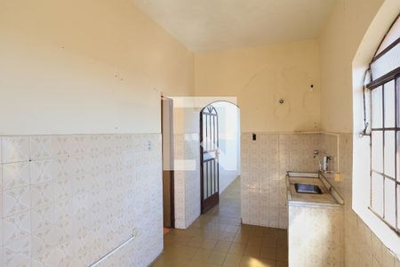 Cozinha de casa para alugar com 3 quartos, 240m² em Penha, Belo Horizonte