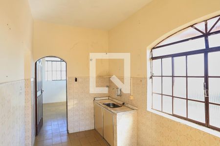 Cozinha de casa para alugar com 3 quartos, 240m² em Penha, Belo Horizonte