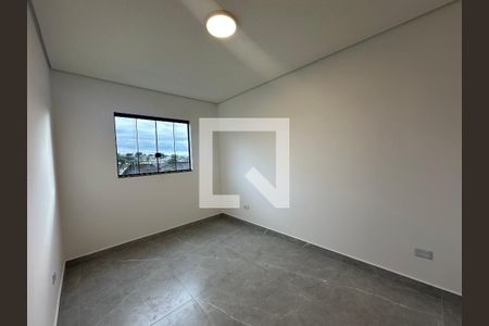 Quarto de casa para alugar com 1 quarto, 50m² em Jardim Silveira, Barueri