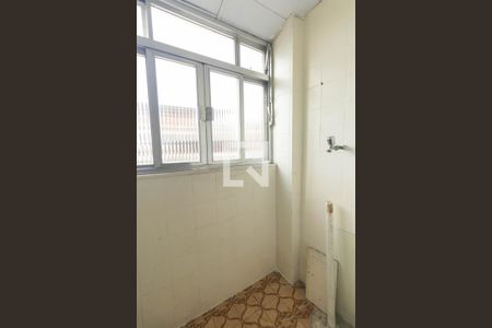 Cozinha e área de serviço de apartamento para alugar com 2 quartos, 50m² em Brasilândia, São Gonçalo