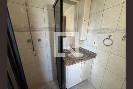 Banheiro da Suíte de apartamento para alugar com 3 quartos, 72m² em Continental, Osasco