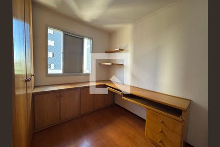 Quarto 3 de apartamento para alugar com 3 quartos, 72m² em Continental, Osasco