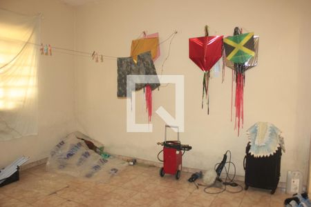 Quarto 1 (casa 1) de casa à venda com 6 quartos, 600m² em Jardim Adriana, Guarulhos