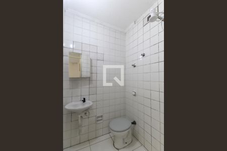 Banheiro de casa para alugar com 1 quarto, 37m² em São Miguel Paulista, São Paulo
