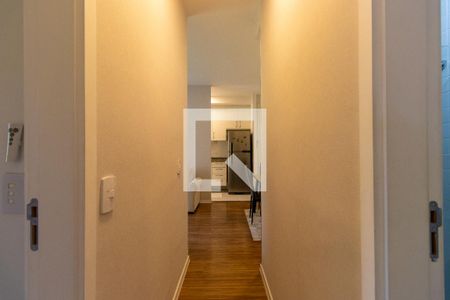 Corredor de apartamento para alugar com 2 quartos, 58m² em Granja Viana, Cotia