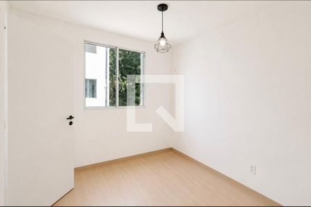 Quarto de apartamento para alugar com 2 quartos, 50m² em Várzea das Mocas, São Gonçalo