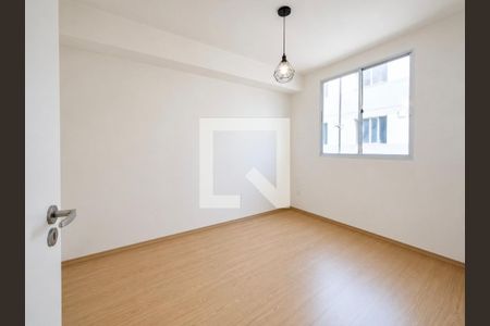 Quarto de apartamento para alugar com 2 quartos, 50m² em Várzea das Mocas, São Gonçalo