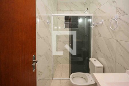 Banheiro de apartamento para alugar com 2 quartos, 63m² em Jardim Iva, São Paulo