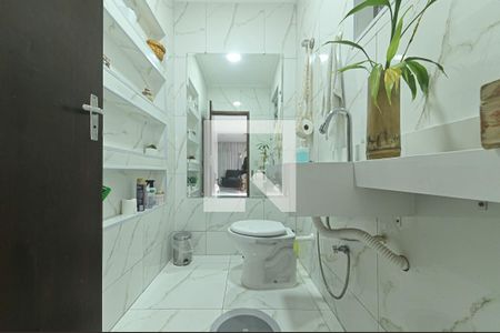 Lavabo de casa à venda com 3 quartos, 250m² em Jardim Casablanca, São Paulo