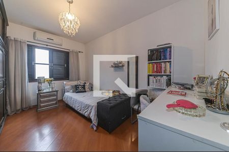 Quarto 1 de casa à venda com 3 quartos, 250m² em Jardim Casablanca, São Paulo