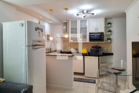 Cozinha de apartamento para alugar com 1 quarto, 58m² em Camboinhas, Niterói