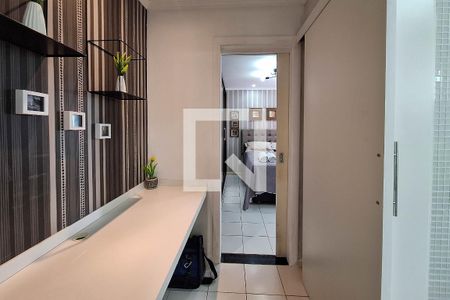 Corredor de apartamento para alugar com 1 quarto, 58m² em Camboinhas, Niterói