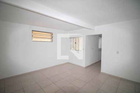 SALA DE JANTAR de casa para alugar com 2 quartos, 50m² em Vila Carbone, São Paulo