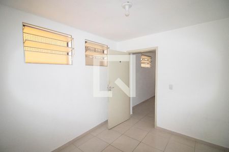 QUARTO 1 de casa para alugar com 2 quartos, 50m² em Vila Carbone, São Paulo