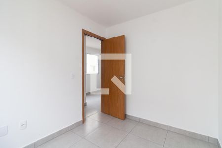 Quarto 1 de apartamento para alugar com 2 quartos, 41m² em Jardim Arpoador, São Paulo