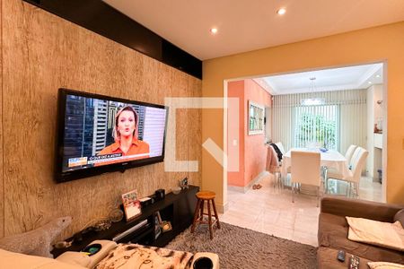 Sala de TV de casa à venda com 3 quartos, 291m² em Parque dos Passaros, São Bernardo do Campo
