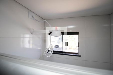 Banheiro da Suíte 1 de apartamento para alugar com 2 quartos, 65m² em Conjunto 21, Brasília