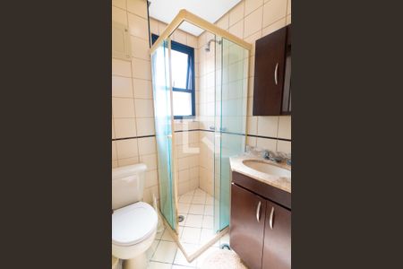 Banheiro de apartamento para alugar com 1 quarto, 28m² em Vila Monte Alegre, São Paulo