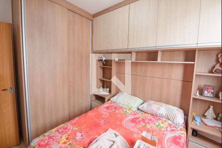 Quarto 1 de apartamento para alugar com 2 quartos, 44m² em Jardim Gurilândia, Taubaté