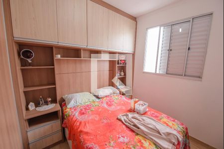 Quarto 1 de apartamento para alugar com 2 quartos, 44m² em Jardim Gurilândia, Taubaté