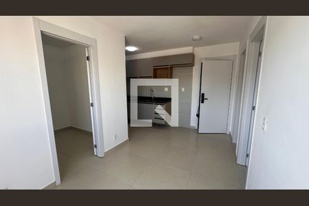 Sala/cozinha de apartamento para alugar com 2 quartos, 38m² em Jardim São Luís, São Paulo
