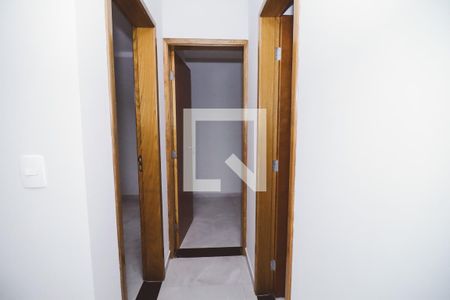 Corredor de apartamento para alugar com 2 quartos, 42m² em Parque Mandaqui, São Paulo