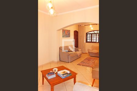 Casa à venda com 3 quartos, 300m² em Capela, Vinhedo
