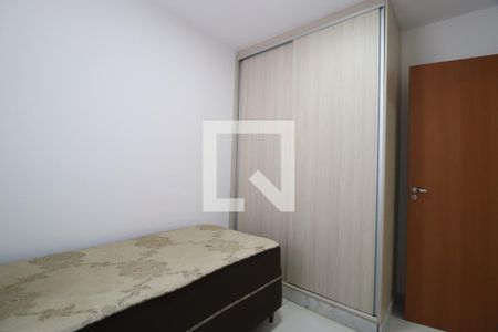 Quarto 1 de apartamento para alugar com 2 quartos, 58m² em Gávea, Uberlândia