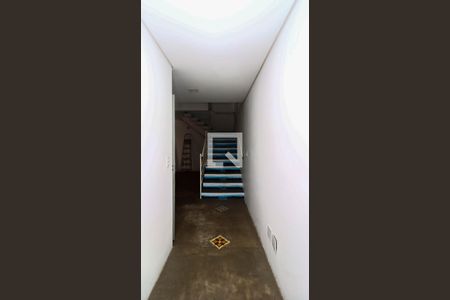 Escada de casa à venda com 8 quartos, 269m² em Vila Ernesto, São Paulo