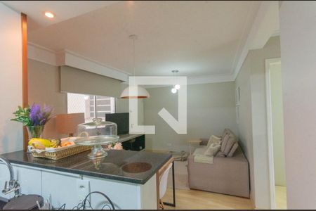 Sala de apartamento à venda com 2 quartos, 50m² em Vila Satúrnia, Campinas