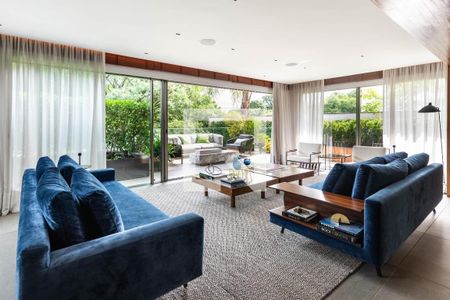 Casa de Condomínio à venda com 4 quartos, 925m² em Alto de Pinheiros, São Paulo