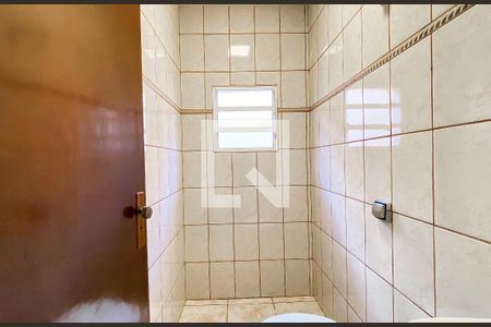 Lavabo de casa para alugar com 3 quartos, 150m² em Parque Boturussu, São Paulo