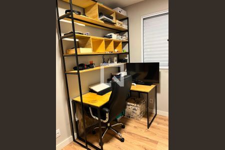 Quarto de apartamento à venda com 2 quartos, 40m² em Vila Nova, Porto Alegre