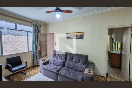 Sala de casa para alugar com 4 quartos, 253m² em Brás de Pina, Rio de Janeiro