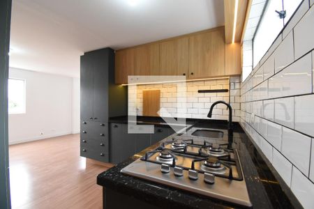 Sala/Cozinha de apartamento para alugar com 2 quartos, 65m² em Boa Vista, Curitiba