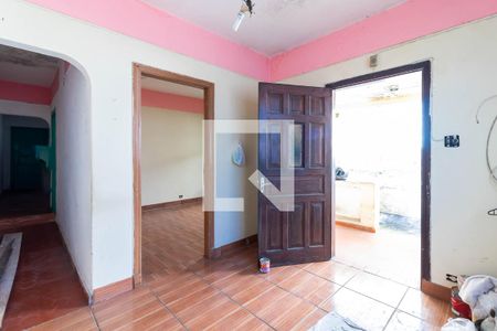 Sala de casa à venda com 2 quartos, 70m² em Vila Vitorio Mazzei, São Paulo